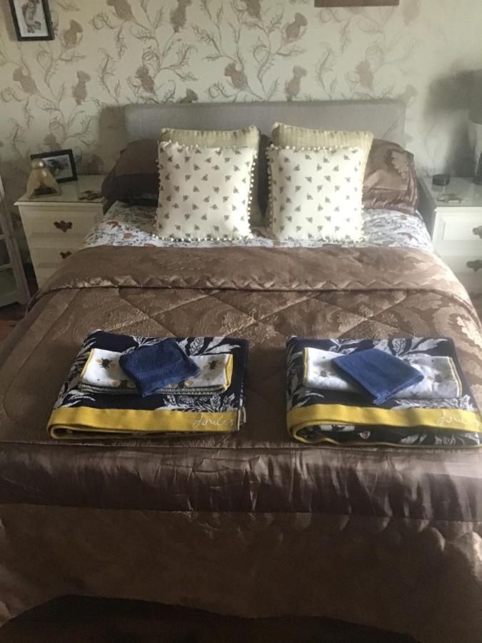 Brenarth Taigh Apartment Barvas Bagian luar foto